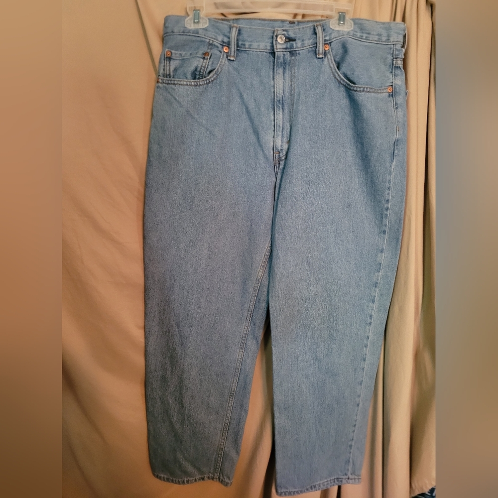 Size 36x30 Mens levis 550 pants.(5 pockets/blue)